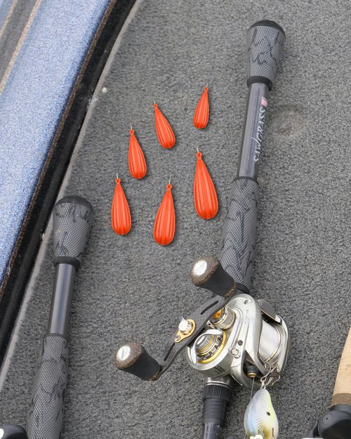 Abvsdu 6 PCS Fishing Practice Plugs - 6 Mixed Sizes Orange Bait Casting Practice Plug, Suitable for Children to Improve Throwing Skills (1/5 oz, 1/4 oz, 3/8 oz, 2/5 oz, 1/3 oz, 3/4 oz)
