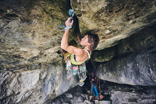 Friend Rock Climbing Cams - Lightweight, Active Protection for Trad & Alpine Climbing