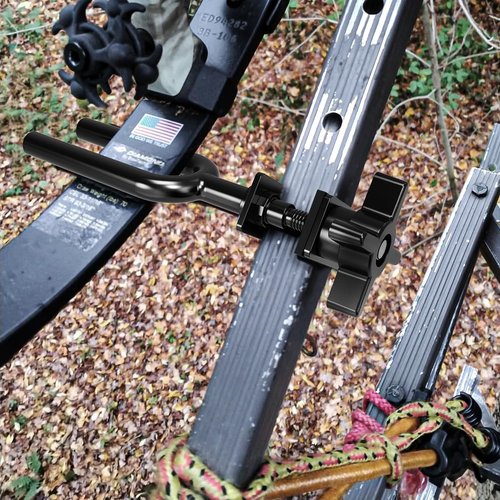 Fixirons Tree Stand Bow Holder Adjustable Hunting Bow Holder, Bow Holder for Tree Stand, TreeStand Bow Holder Treestand Bow Rest for Outdoor Hunting Gear(1 Pcs)