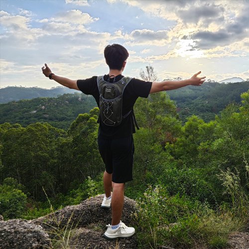NorthClimbOtd Reflective Water Hydration Backpack, Hiking Hydration Backpack, Hydration Bag with 2L Water Bladder High Flow Bite Valve, for Running, Biking, Climbing, Festival Rave for Men Women