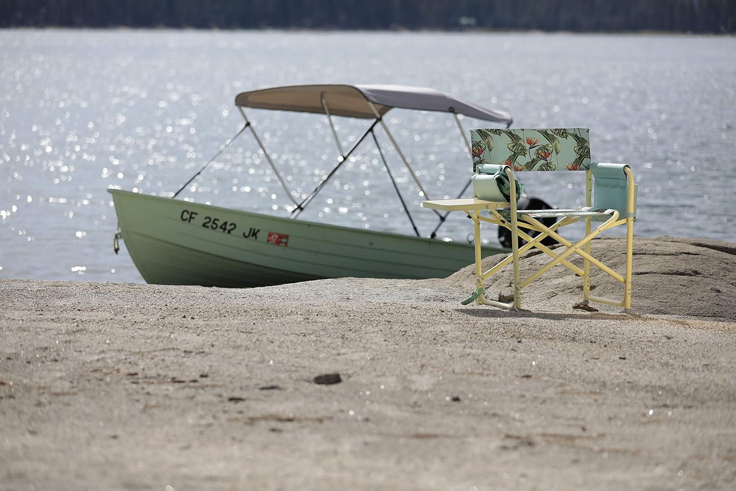 Picnic TIME Outdoor Directors Chair with Side Table, Beach Chair for Adults, Camping Chair with Table
