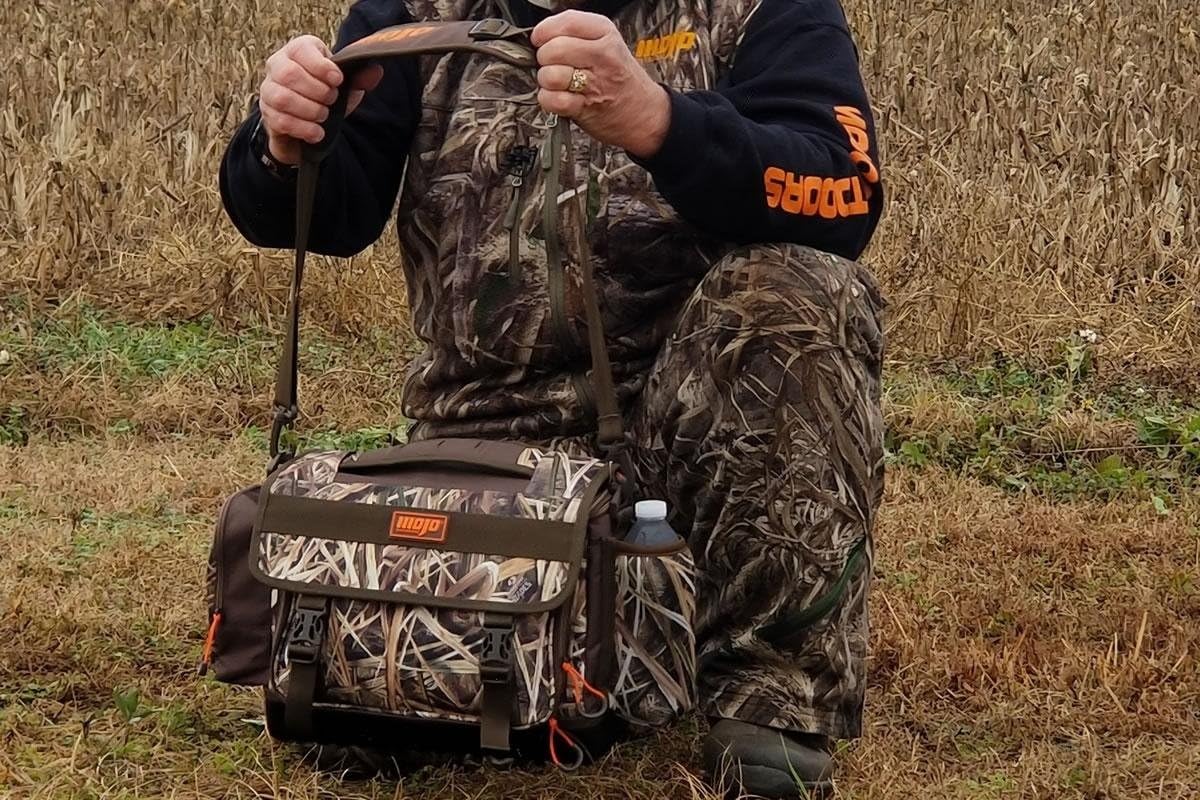 MOJO Outdoors Timber and Blind Bag Duck Hunting Duffle, Mossy Oak Blades Camo Duffle Bag