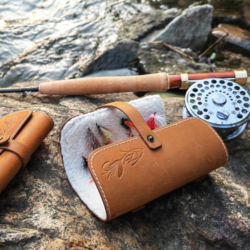 Fly Boxes for Fly Fishing Leather Wallet Tackle Box Flies Streamer Dry Fly Box Display Case Gifts for Men, Women (Fly Wallet)