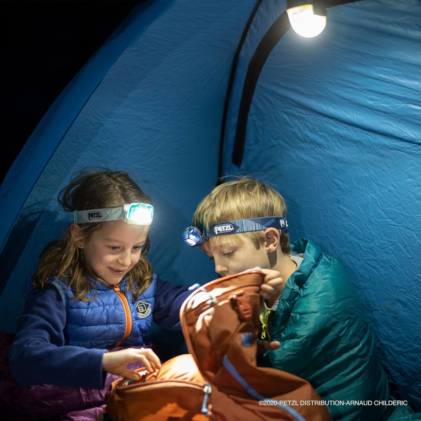 PETZL NOCTILIGHT Headlamp Case - Protective Carrying Case for Compact Headlamps That Diffuses Light Into Lantern Mode