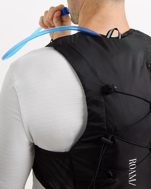 ROAM/ Hydration Vest for Running, Cycling, Hiking, Triathlon, 5L Black Multi Sizes (L)