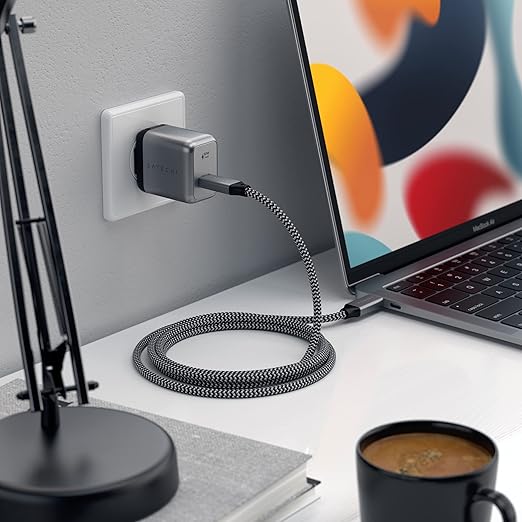 Satechi USB C to USB C 4.0 Pro Cable, 140W Power Delivery, 8K Resolution @ 60Hz, 4K @ 120Hz Single or 4K @ 60Hz Dual Display, 40Gbps Data Transfer, Downward Compatible to 2.0 USBC Devices (30in/80cm)