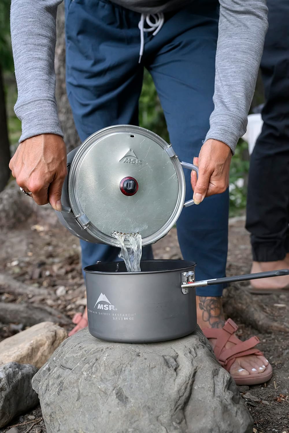 MSR WindBurner 4.5 Liter Nonstick Camping and Backpacking Stock Pot,Gray