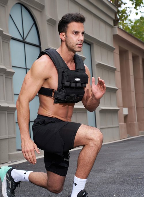 Men's Weighted Vests for Men Women, Slim Design 18lb 28lb 35lb Weighted Workout Vests With Adjustable Iron Weights, Heavy Duty Weighted Vest for Women Running Functional Fraining Machine washable (28, LB)