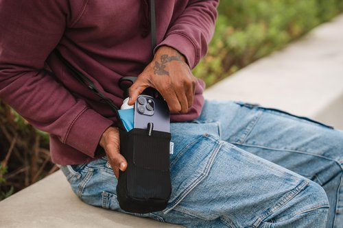 ChicoBag Adjustable Bottle Sling rePETe + Refine (Sapphire)