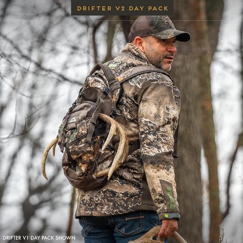 Insights Hunting by frogg toggs The V2 Drifter Backpack, Lightweight Camouflaged Day Pack holds Decoy, two H20 Bottles, Realtree APX