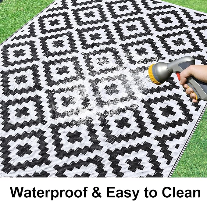 Smiry Waterproof Outdoor Rug 6x9 ft, Reversible Plastic Straw Patio Camping Rugs, Outdoor Indoor RV Mat Carpet for Patio, Outside Entry, Backyard, Deck, Bench, Picnic, Camper, Black & White