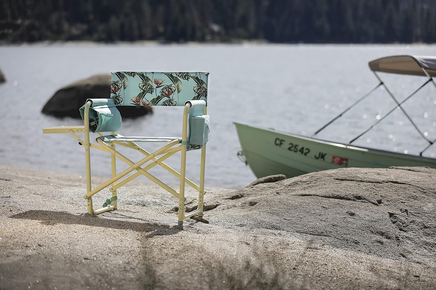 Picnic TIME Outdoor Directors Chair with Side Table, Beach Chair for Adults, Camping Chair with Table