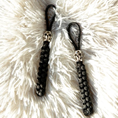 MALTERZER 2 PCS Tactical Paracord Keychain with Skull for Men, Women Hand-Casted Braided Lanyard Key Chain for Keys, Water Bottle, Backpack (Black 2 PCS)