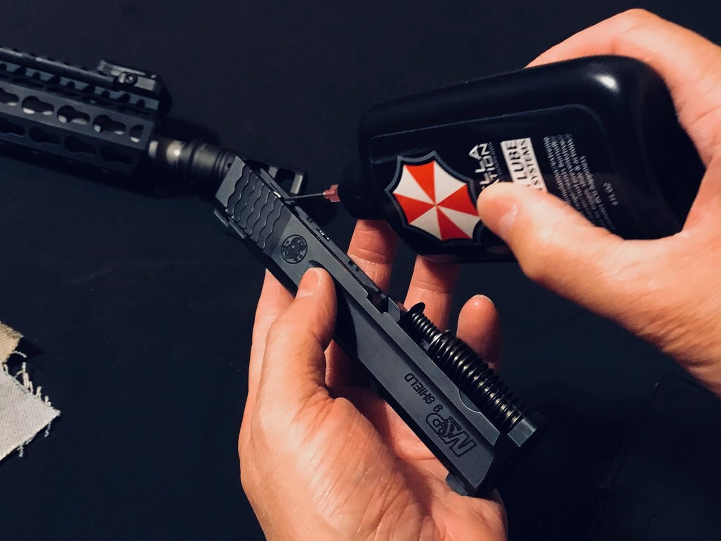 Umbrella Corporation Unicorn Lube Gun Oil Plus .5oz Jar Aeroshell 33MS / 64 Grease