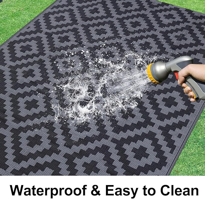 Smiry Waterproof Outdoor Rug 4x6 ft, Reversible Plastic Straw Patio Camping Rugs, Outdoor Indoor RV Mat Carpet for Patio, Outside Entry, Backyard, Deck, Bench, Picnic, Camper, Black & Grey