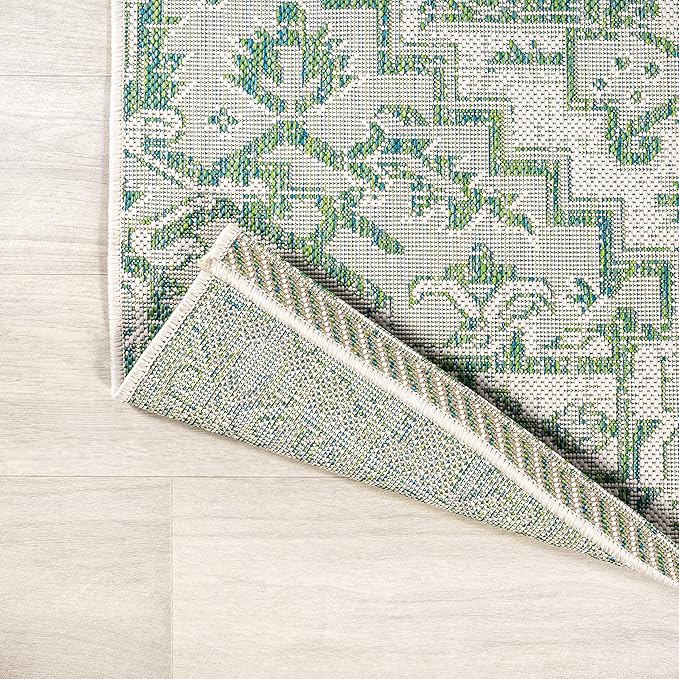 JONATHAN Y SMB105G-5SQ Estrella Bohemian Medallion Textured Weave Indoor Outdoor Area Rug, Coastal Traditional Transitional Easy Cleaning,Bedroom,Kitchen,Backyard,Patio, Green/Cream, 5' Square